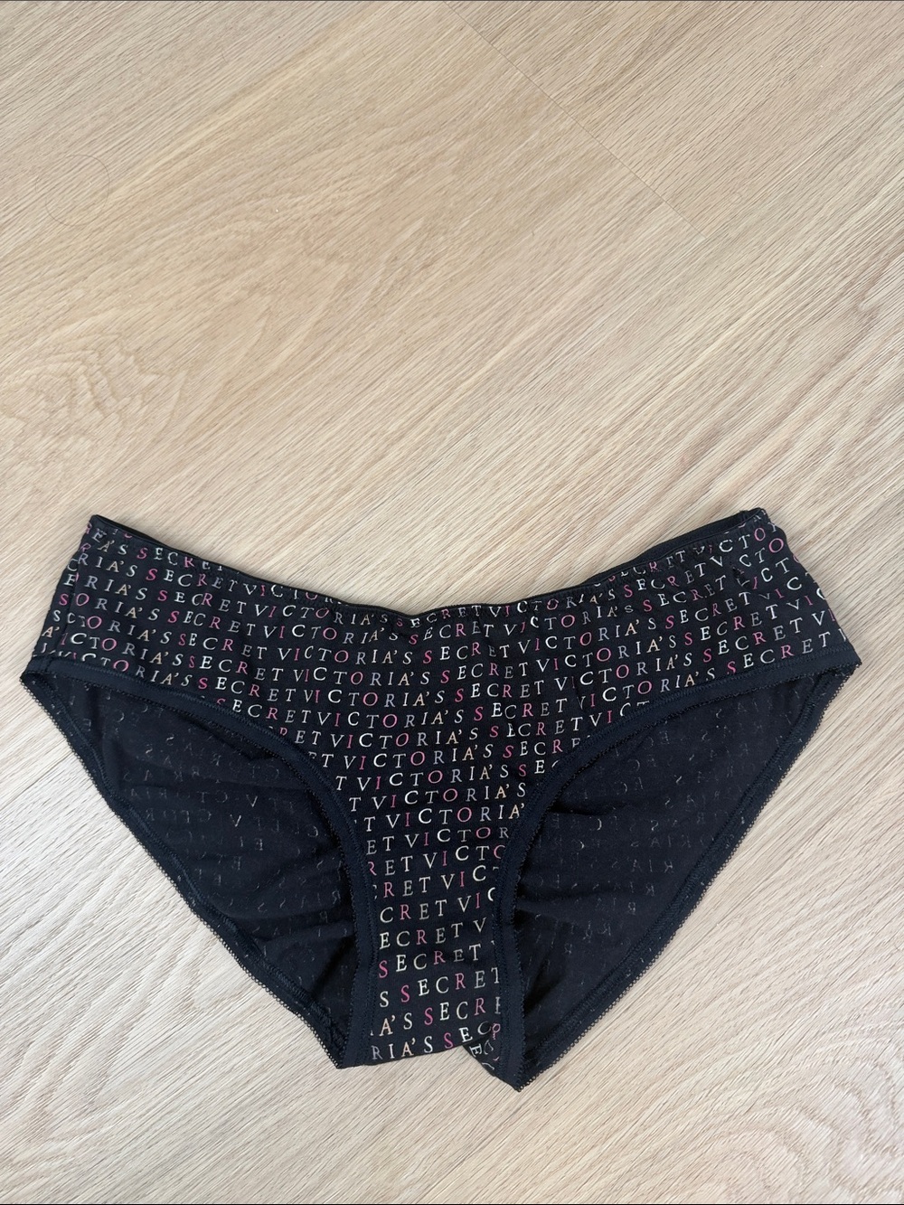 Victoria’s Secret Logo Low Rise Hiphugger Panty L